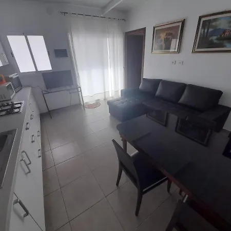 Tenerife Little Village 1d * San Isidro (Tenerife)